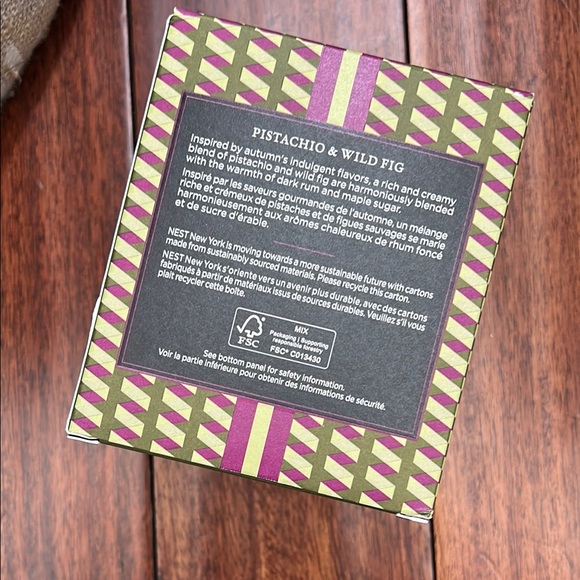 NEST Pistachio & Wild Fig Scented Candle - Picture 3 of 4
